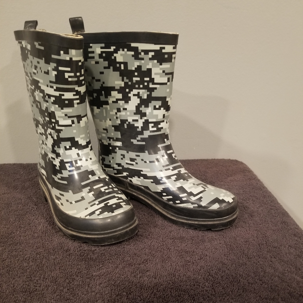 Childrens rain boots
